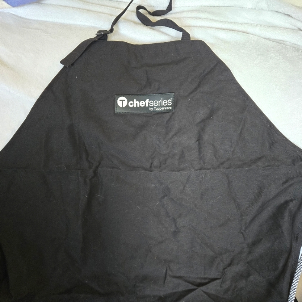 ChefSeries Black Apron by Tupperware